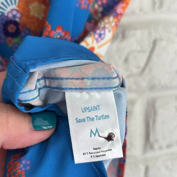 UpSaint Floral Short Sleeve Casual Button Down Size M - Picture 7 of 7